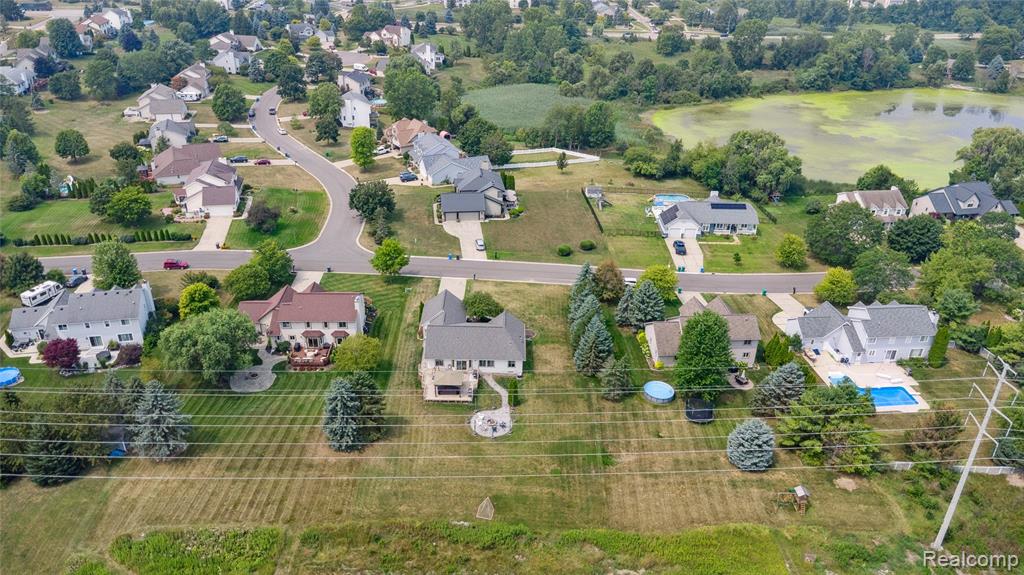 493 Cloverview Lane, Howell, MI 48843 — Photo 59
