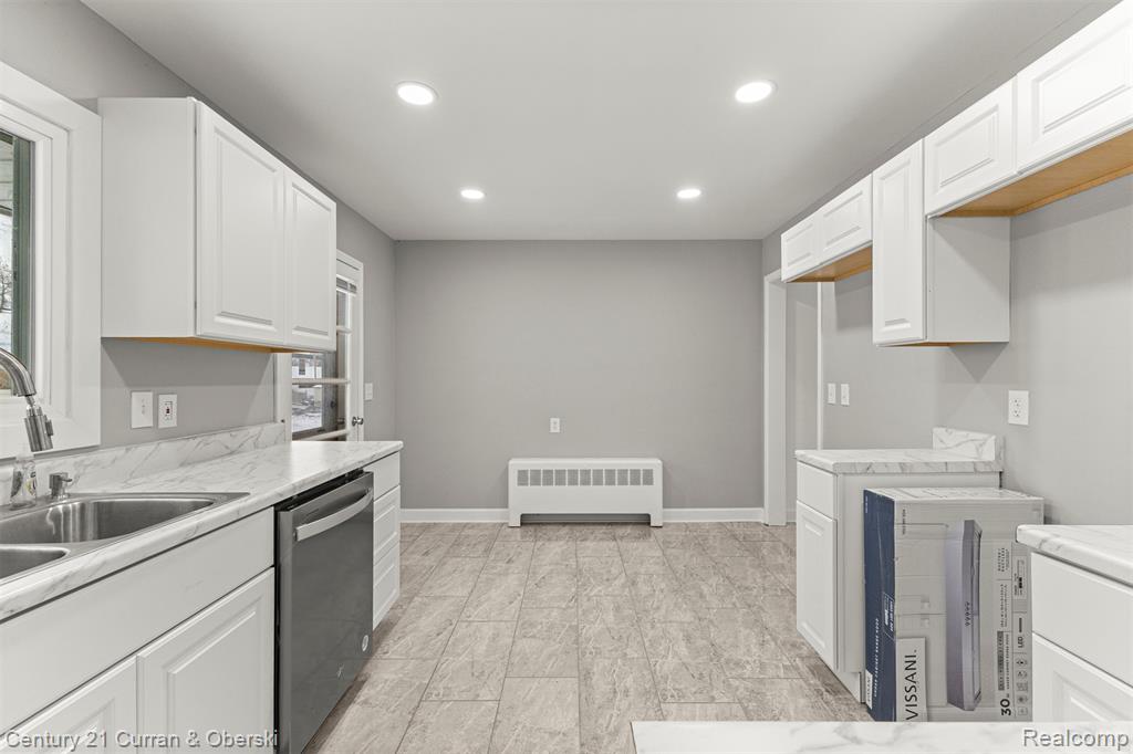 30631 Bayview Drive, Gibraltar, MI — Photo 19