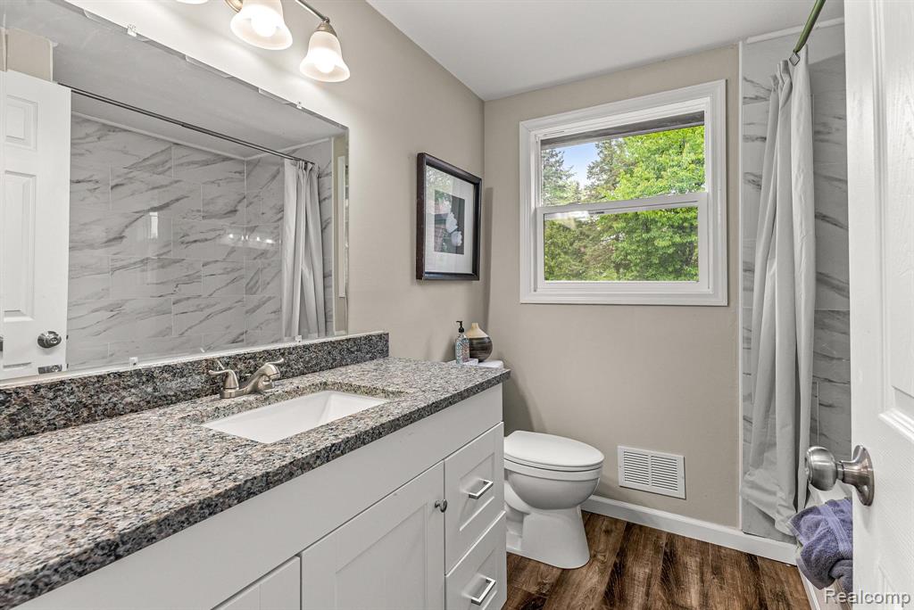 4766 Quarton Road, Bloomfield Hills, MI 48302 — Photo 28
