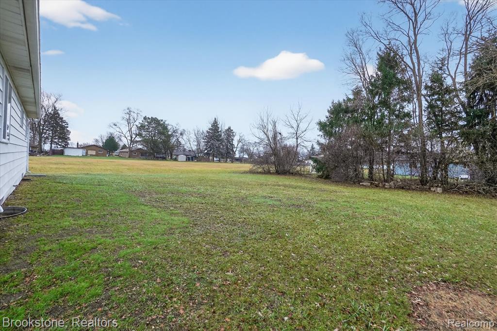 5050 Carnegie Street, Saginaw, MI 48601 — Photo 21