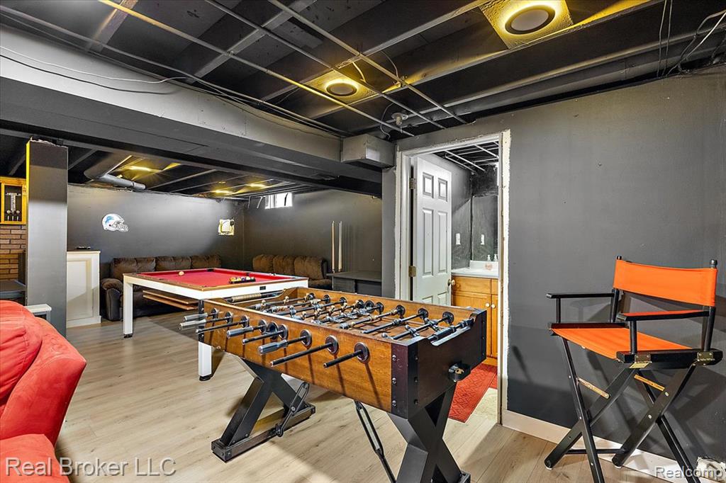 24348 Simmons Drive, Novi, MI — Photo 40
