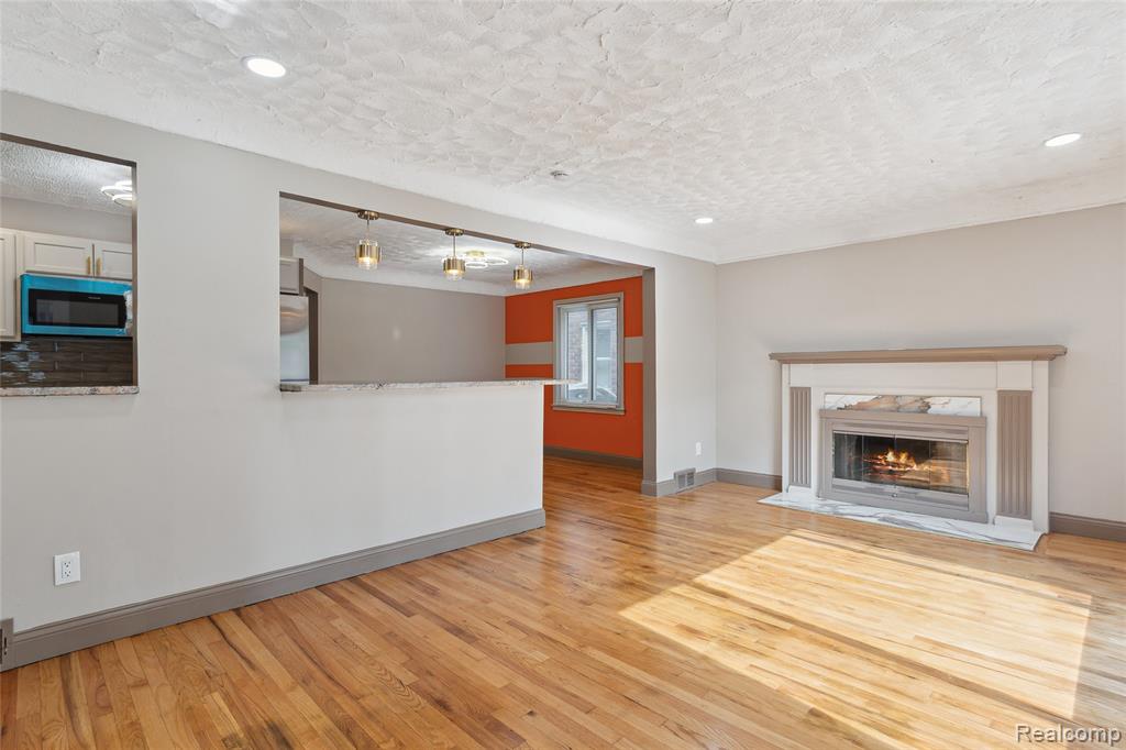 9585 Asbury Park, Detroit, MI 48227 — Photo 7