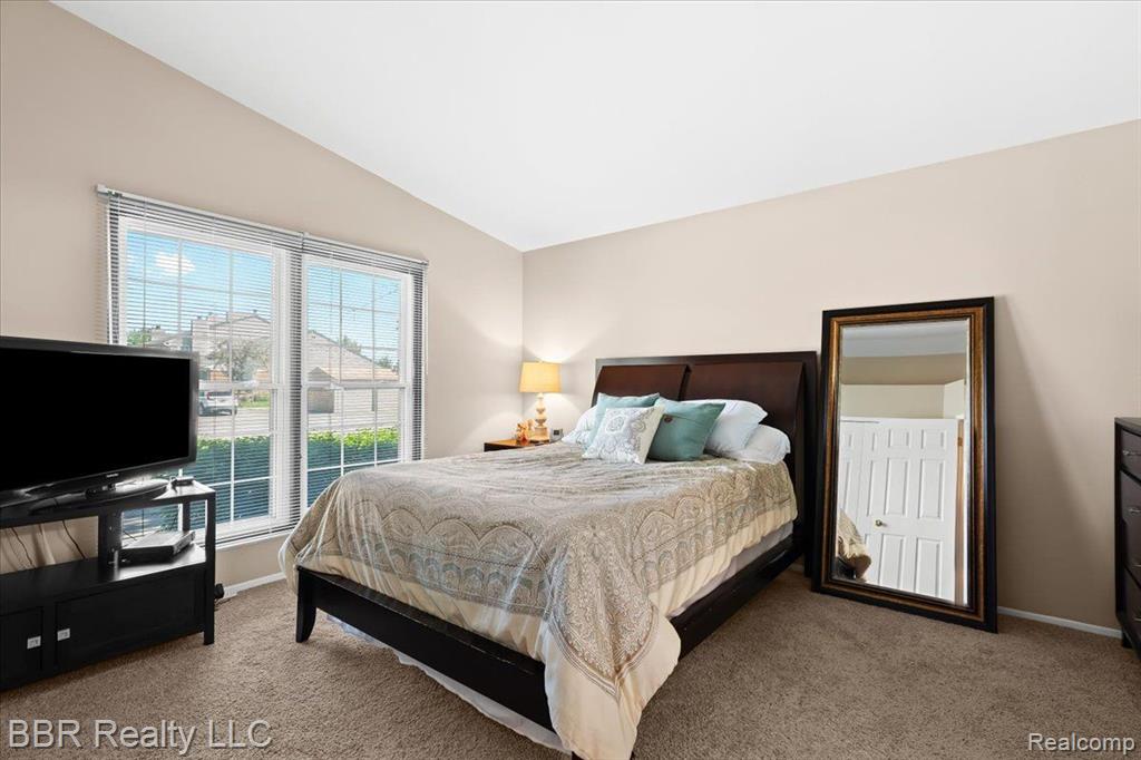 22118 EDGEWATER, Novi, MI — Photo 11