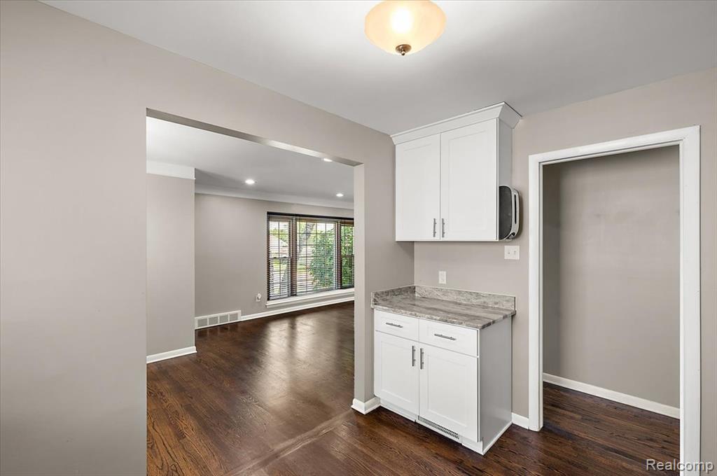 754 S Webik Avenue, Clawson, MI — Photo 41