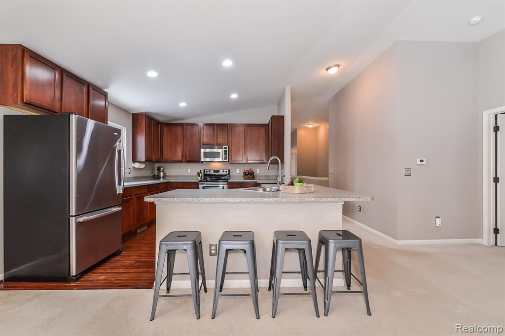 2578 SIGNATURE Circle, Pinckney, MI 48169 — Photo 19