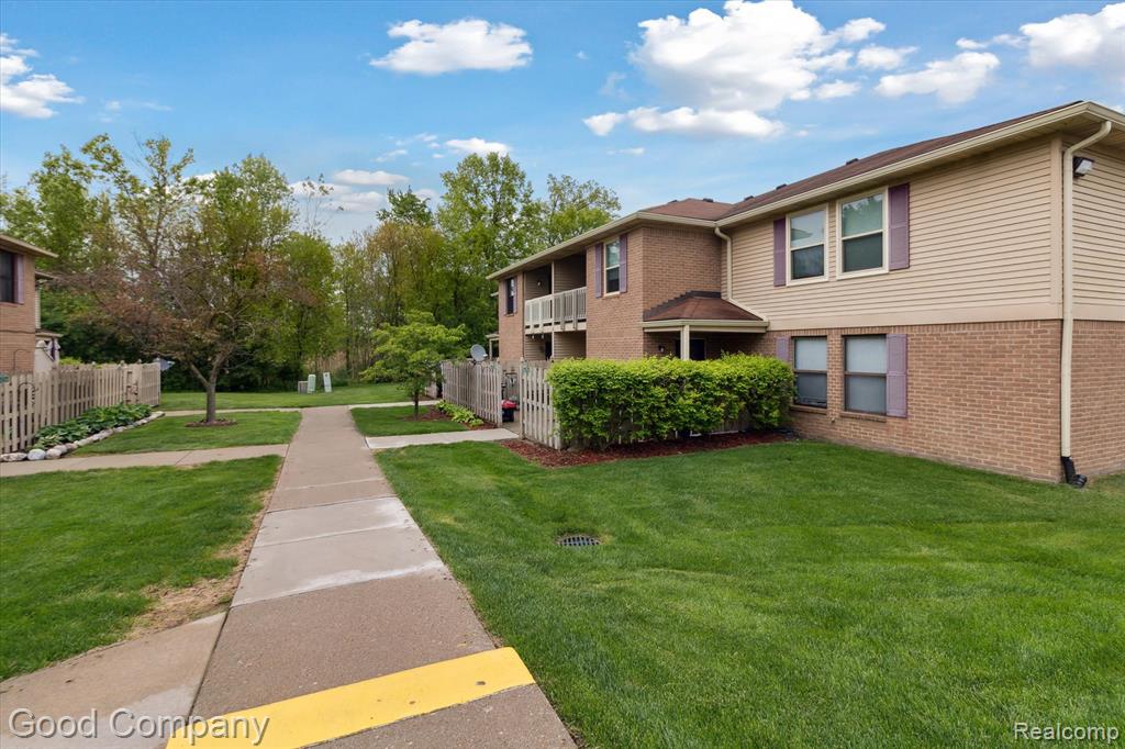 61228 Greenwood Drive, 64, South Lyon, MI 48178 — Photo 4