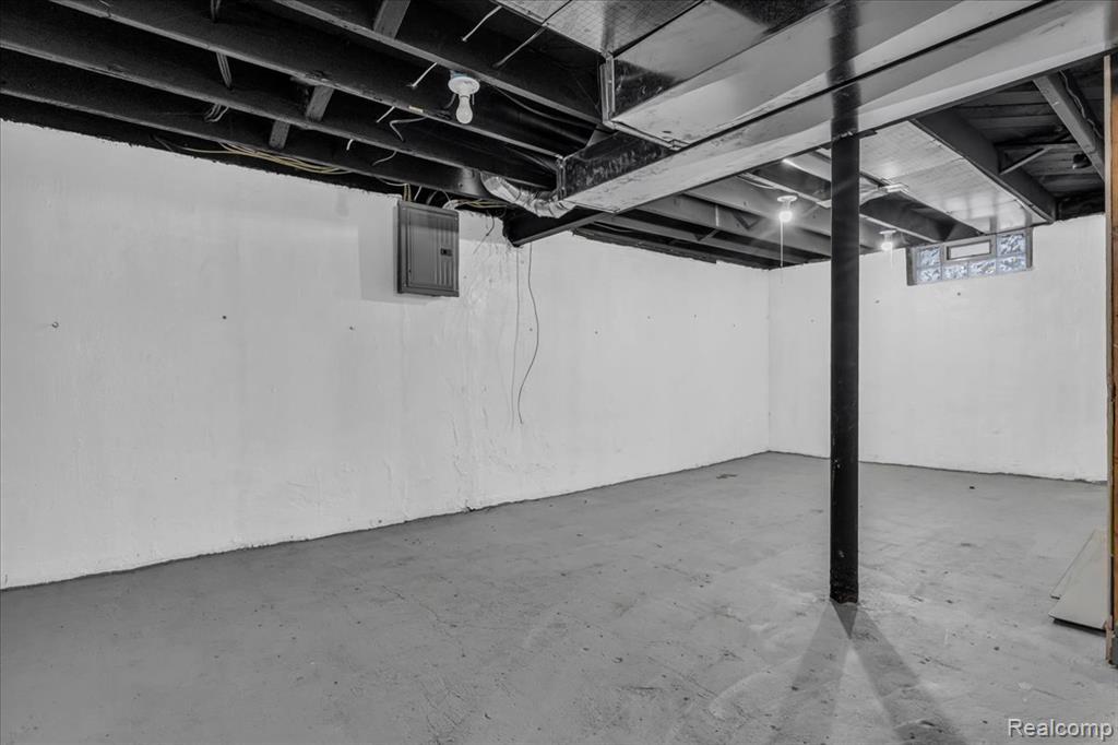 8878 Lauder Street, Detroit, MI 48228 — Photo 17