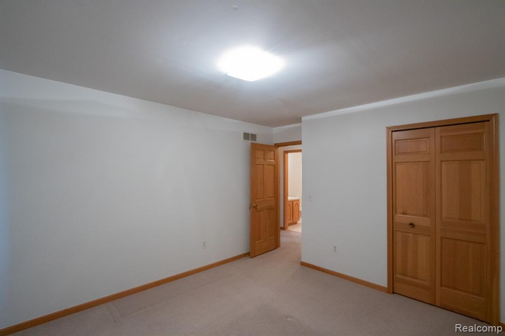 48801 Windmill Circle E, Macomb, MI 48044 — Photo 16