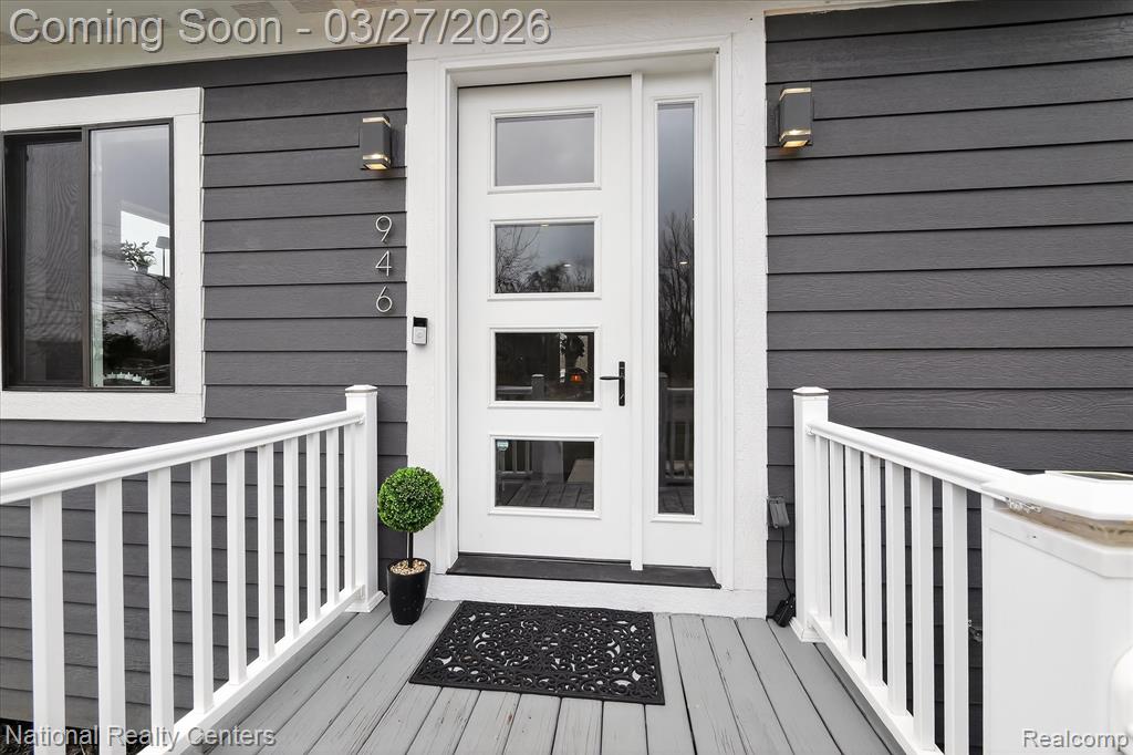 946 Dunreath Street, Wolverine Lake, MI 48390 — Photo 3