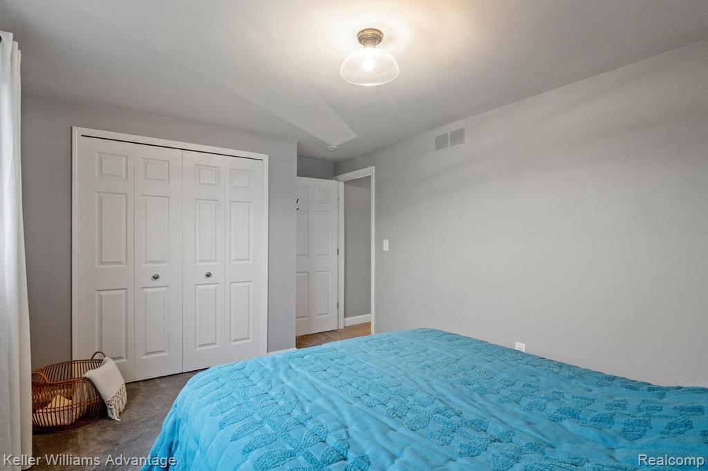 43924 ORLEANS, Canton, MI 48187 — Photo 27