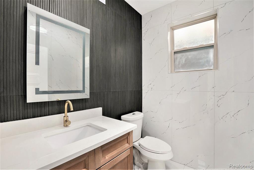 7634 Pinehurst Street, Dearborn, MI 48126 — Photo 13