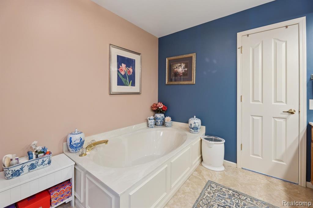39435 Village Run Drive, Northville, MI 48168 — Photo 28