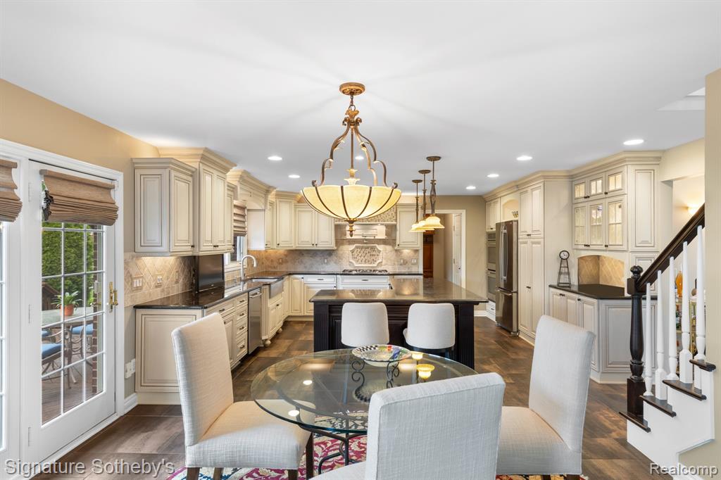 615 APPOLINE Court, Rochester, MI 48307 — Photo 5
