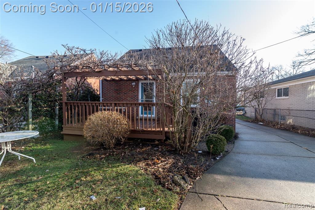 9943 Leverne, Redford, MI 48239 — Photo 10