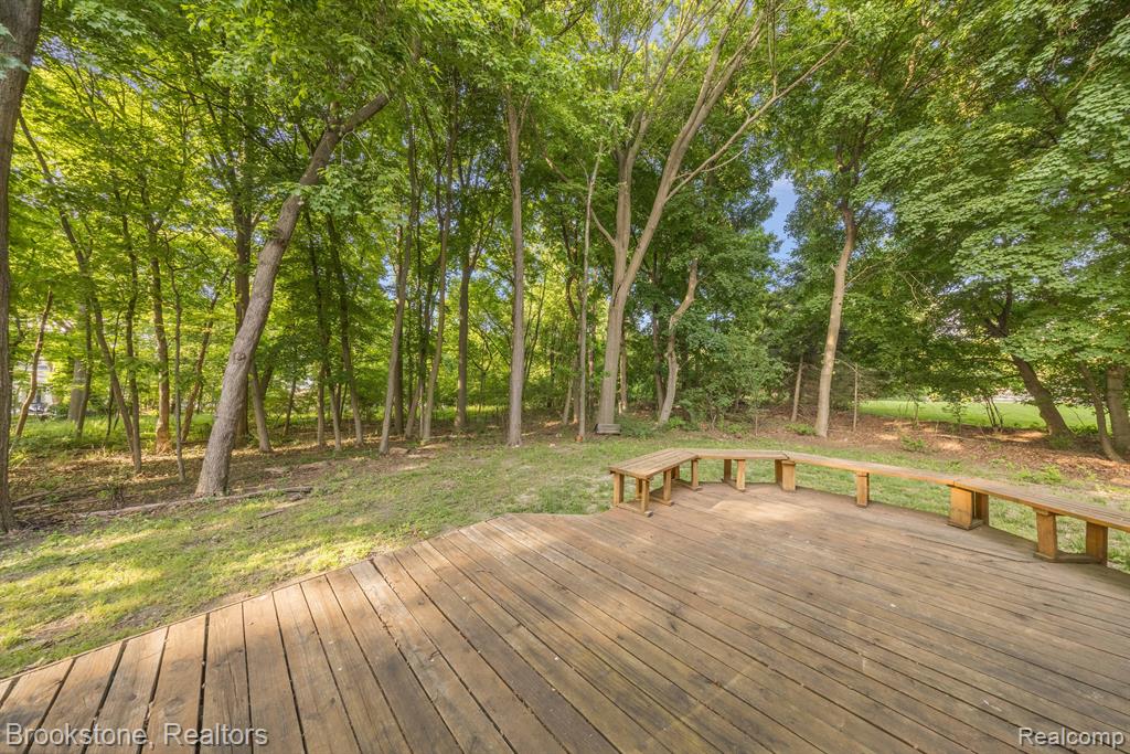4237 WOODLANDS Lane, Orchard Lake Village, MI 48323 — Photo 46