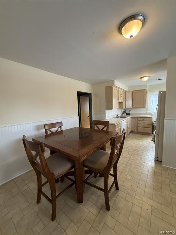 8411 Monroe Boulevard, Taylor, MI 48180 — Photo 16