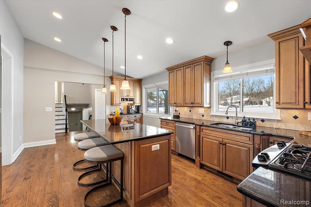 5193 Kellen Lane, Bloomfield Hills, MI 48302 — Photo 17