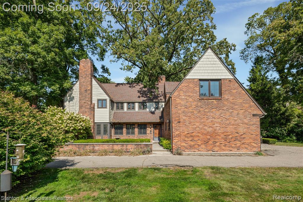 636 Waddington Street, Bloomfield Hills, MI 48301 — Photo 57