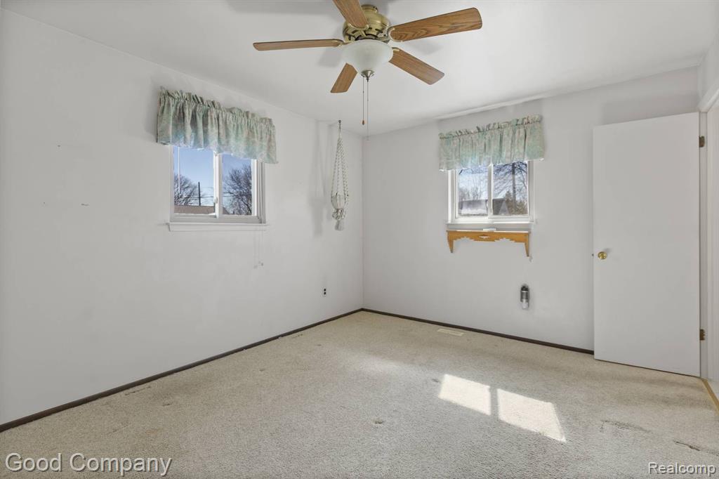 48164 MALLARD Drive, Chesterfield, MI 48047 — Photo 14