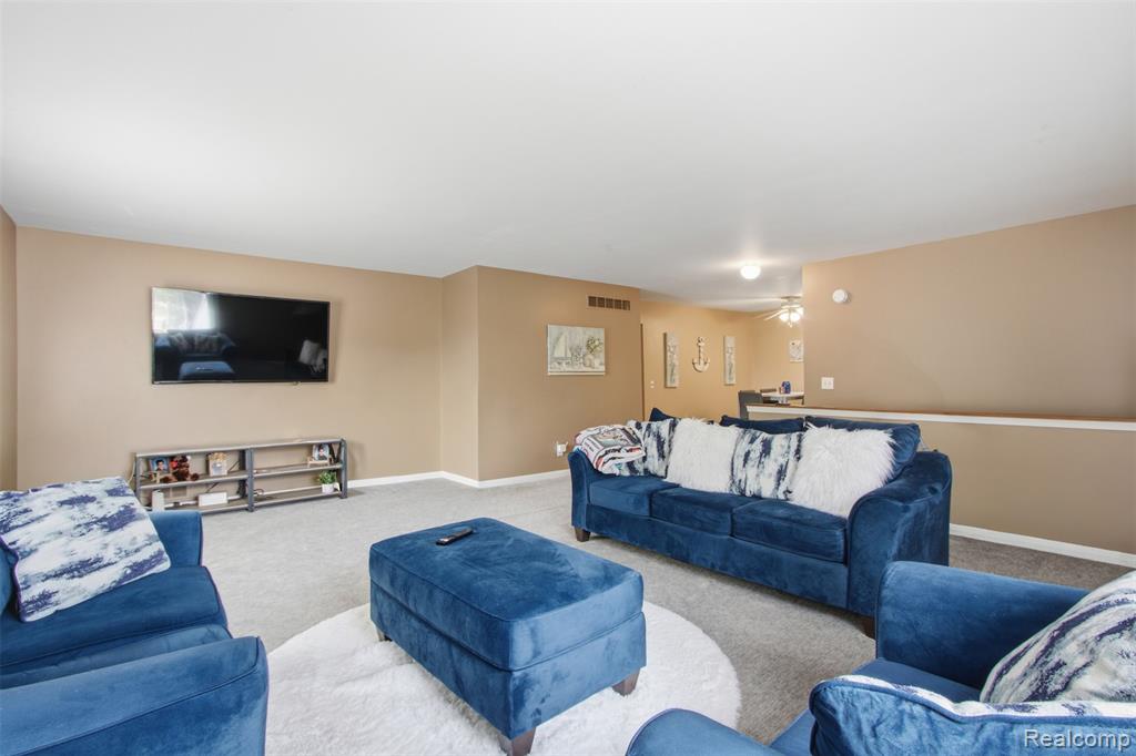 735 Claire Pointe Circle, Saint Clair Shores, MI 48081 — Photo 5