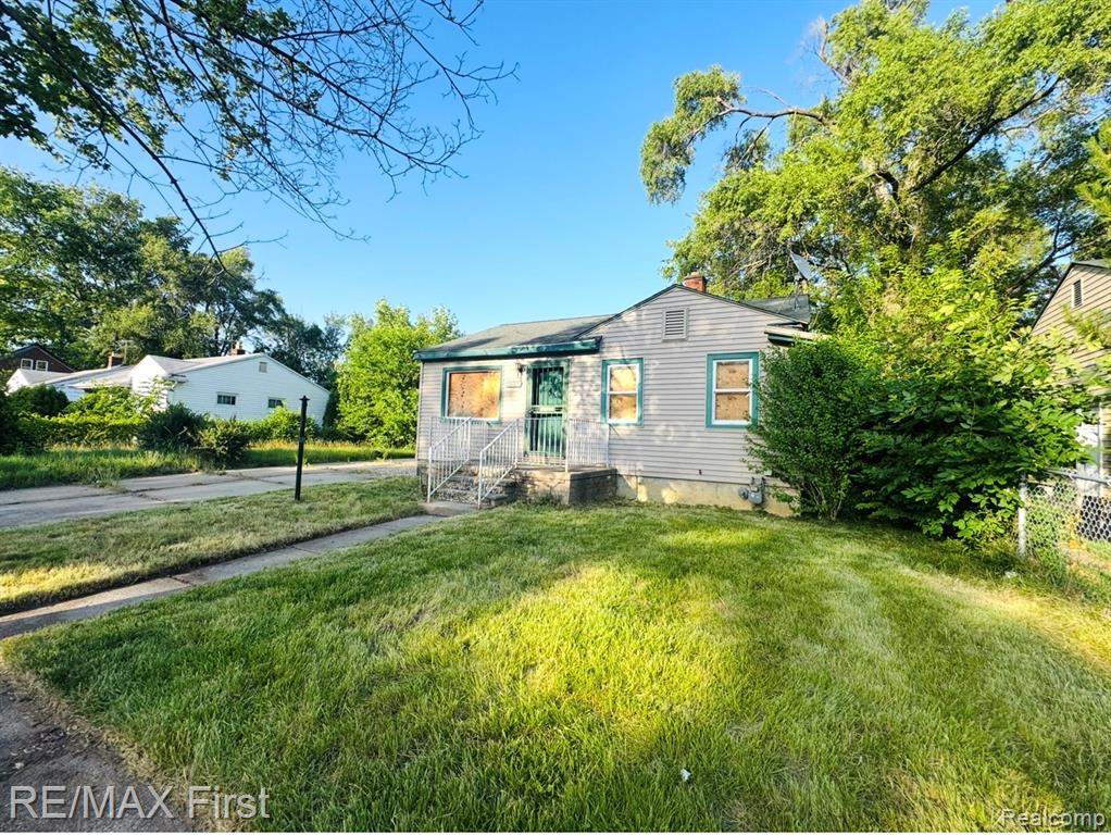 18452 Caldwell Street - Photo 2