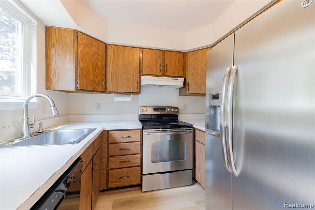 2960 WHITTIER Court, Ann Arbor, MI 48104 — Photo 11