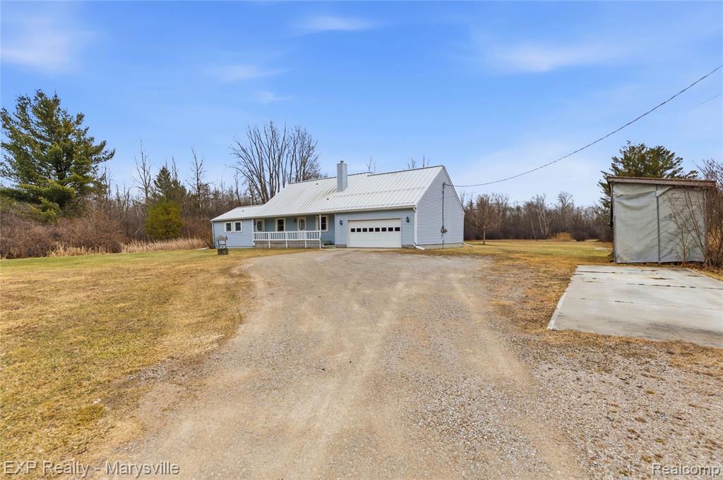 5265 Smiths Creek Road, Kimball, MI — Photo 52