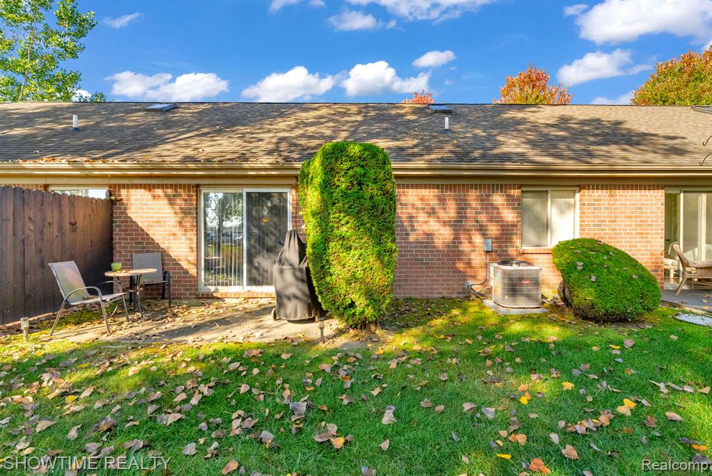 51118 Courtyard Drive, Chesterfield, MI 48047 — Photo 30