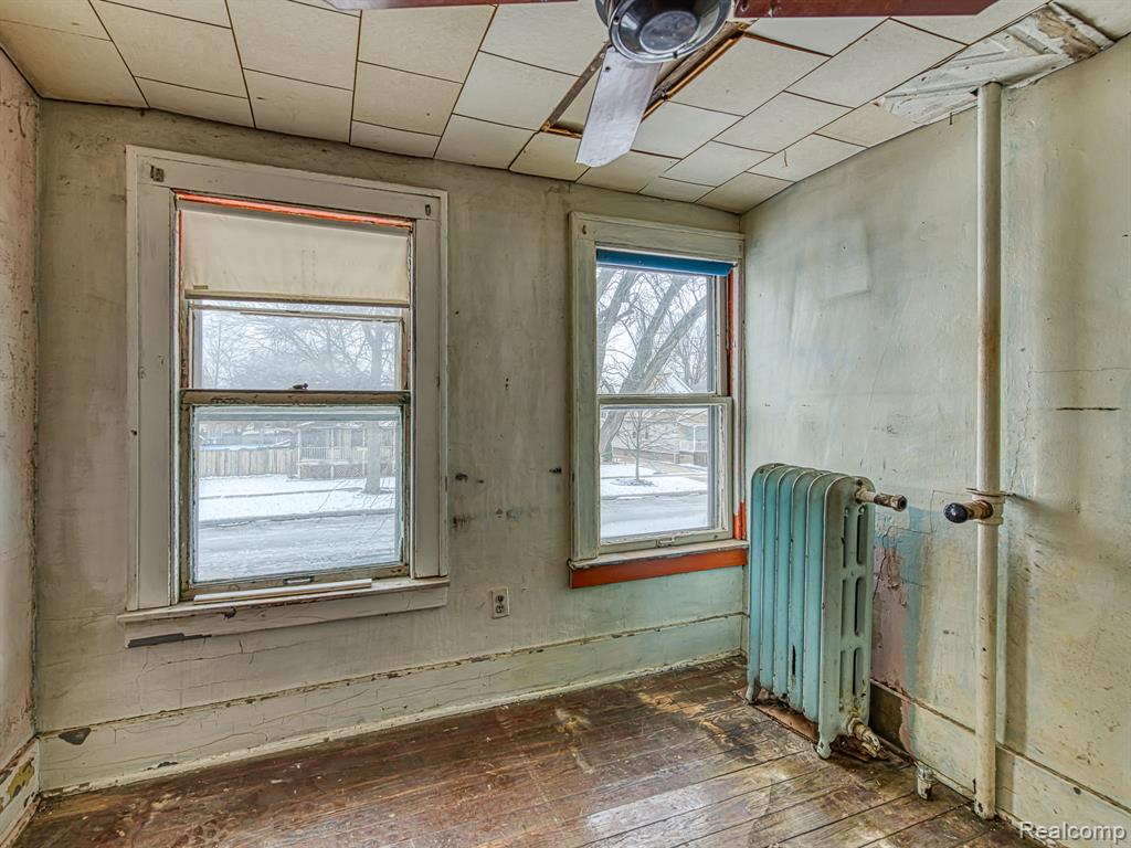 547 Pine Street, Wyandotte, MI 48192 — Photo 27
