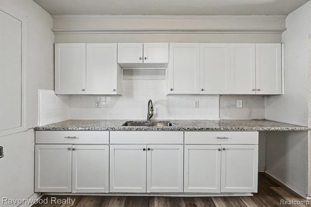 7528 Hudson Avenue, Warren, MI 48091 — Photo 12