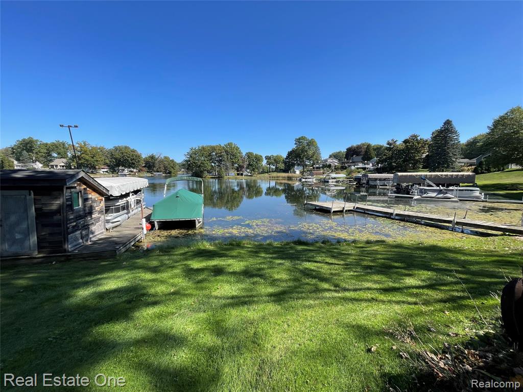 10438 King Road, Davisburg, MI 48350 — Photo 4