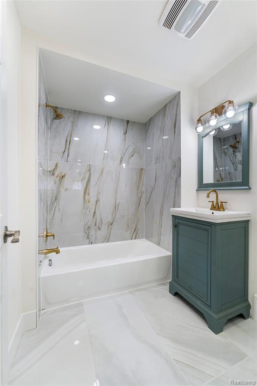 20075 Washtenaw Street, Harper Woods, MI 48225 — Photo 10