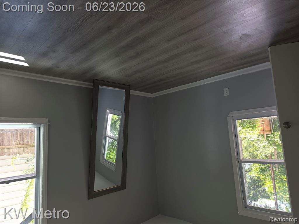 19350 Huntington Road, Detroit, MI 48219 — Photo 10