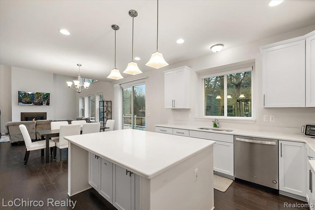 43722 Bolingbrooke Lane, Novi, MI 48377 — Photo 14