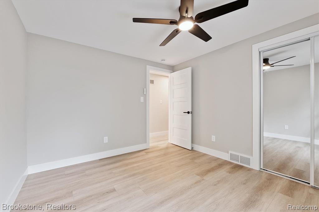 8721 Kennedy Circle North, 4, Warren, MI 48093 — Photo 35