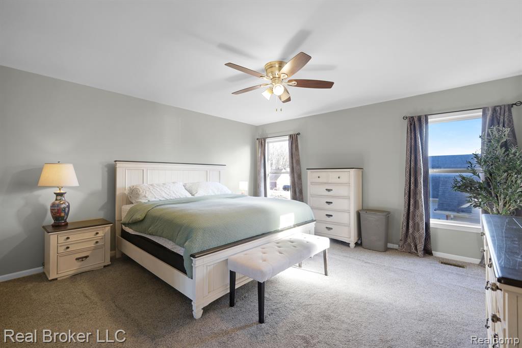 52391 WALNUT Drive, Chesterfield, MI 48047 — Photo 16