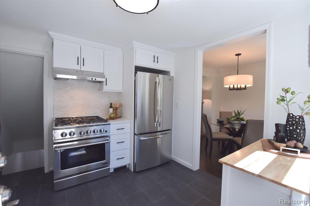 573 N OLD WOODWARD AVE, Birmingham, MI 48009 — Photo 12