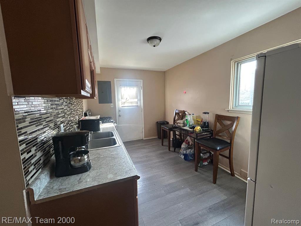 5627 Gertrude St., Dearborn Heights, MI 48125 — Photo 9