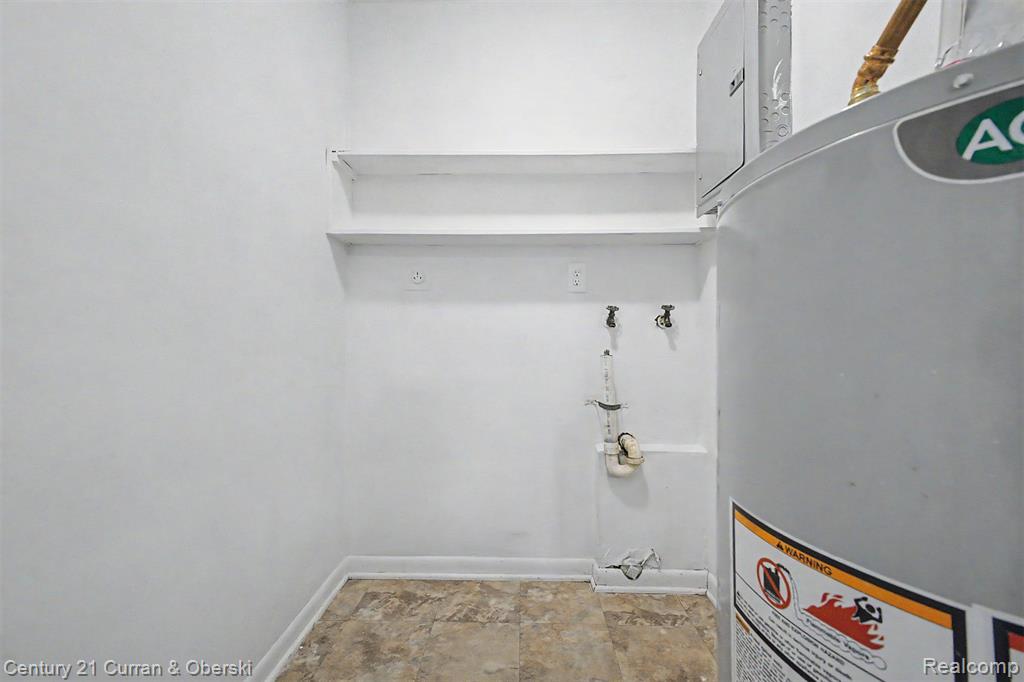 4222 Drouillard Street, Lincoln Park, MI 48146 — Photo 16
