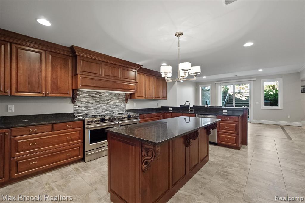 4764 Dow Ridge Road, Orchard Lake Village, MI 48324 — Photo 57