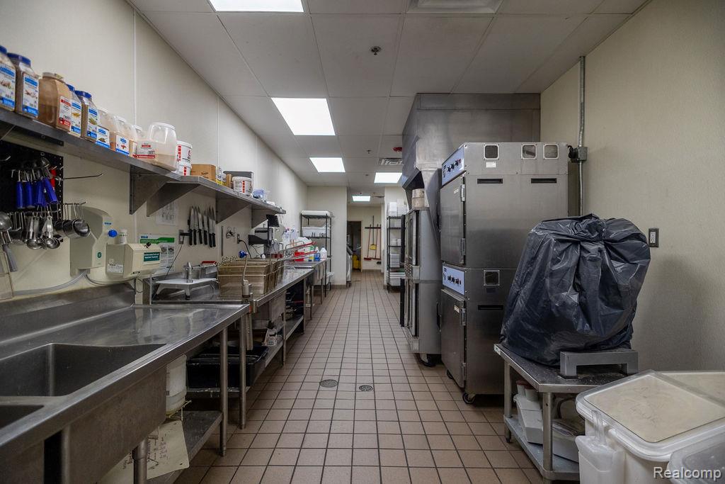 8845 Gratiot Road, Saginaw, MI, 48609