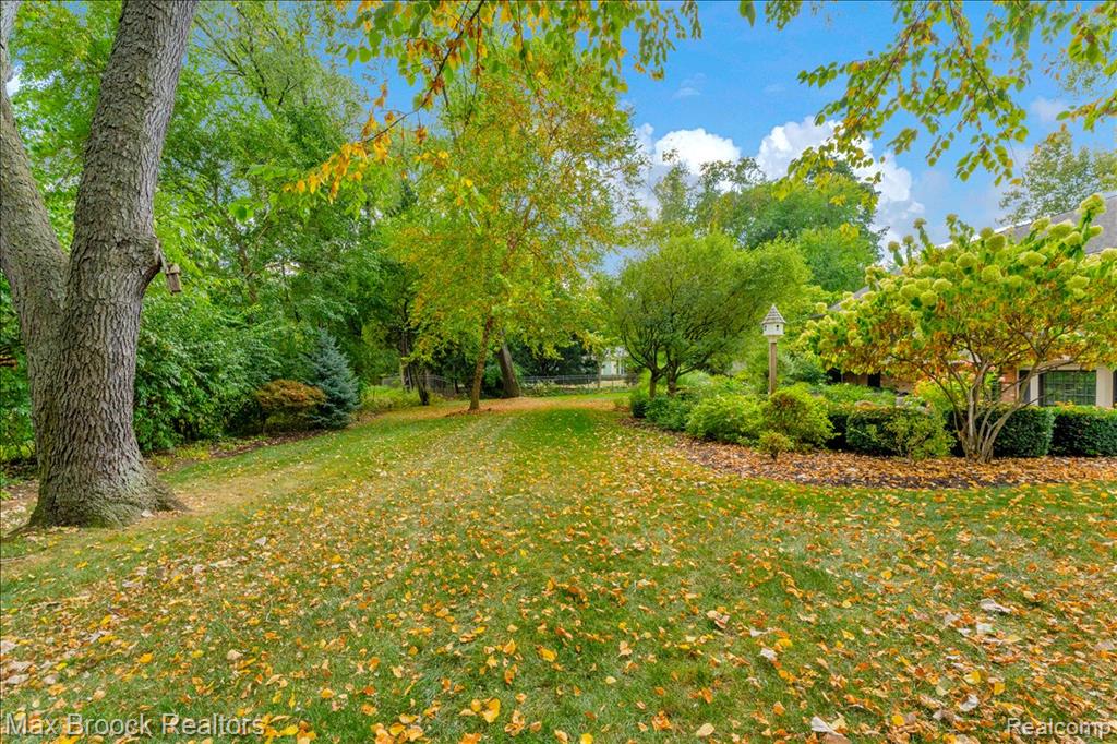 6287 Thorncrest Drive, Bloomfield Hills, MI 48301 — Photo 76