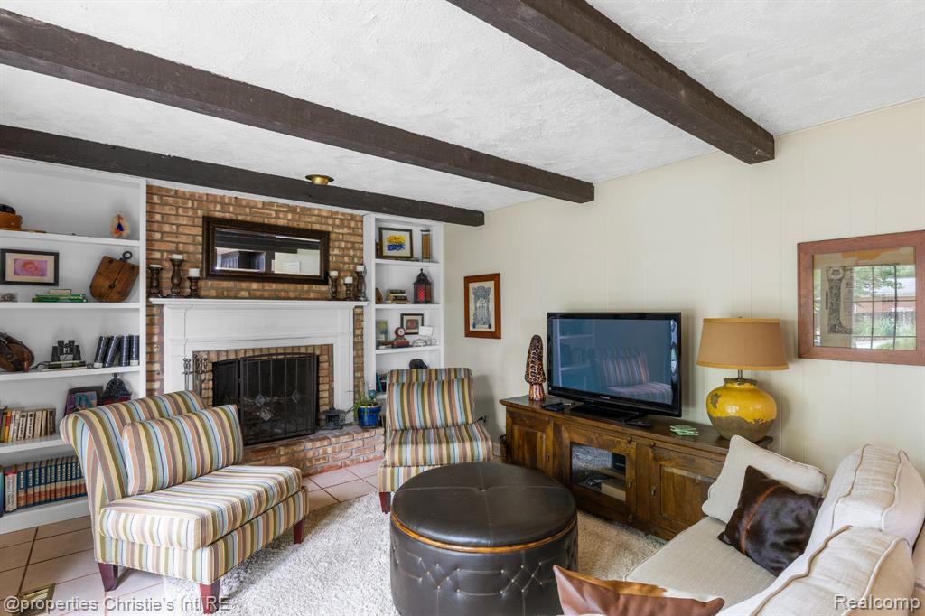 4247 Morningview Drive, Shelby Twp, MI 48316 — Photo 11