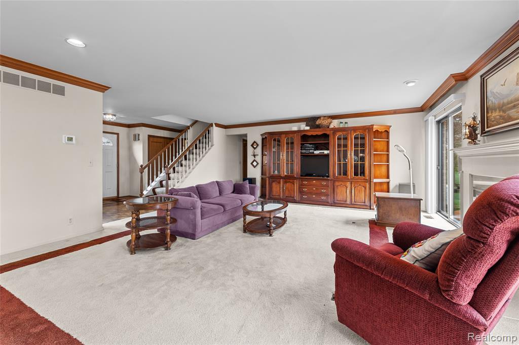 897 Augusta Drive, Rochester Hills, MI 48309 — Photo 24