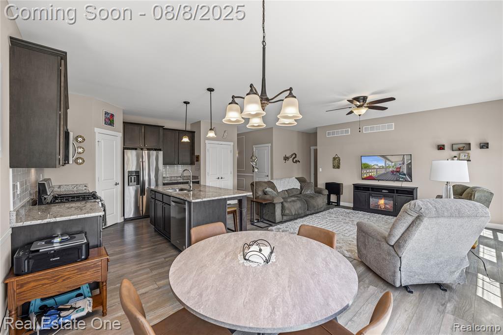 9265 Regency Boulevard, Pinckney, MI 48169 — Photo 22