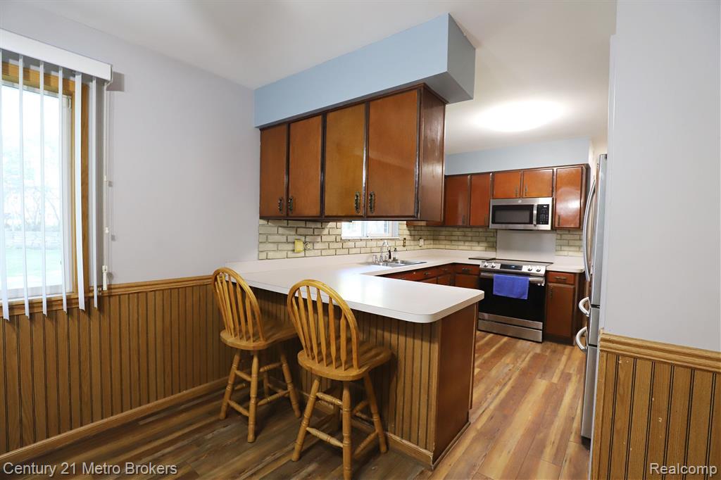 G-3366 W COURT Street, Flint, MI 48532 — Photo 7