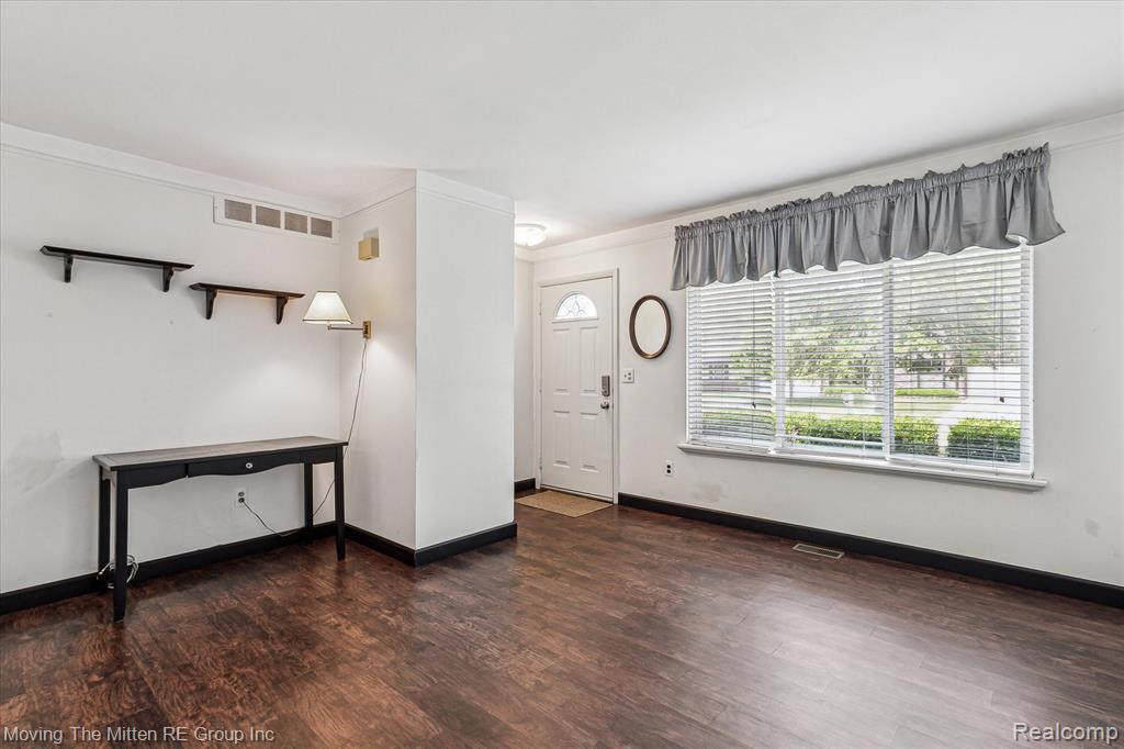 49212 Kimberly Ann Lane, Chesterfield, MI — Photo 5