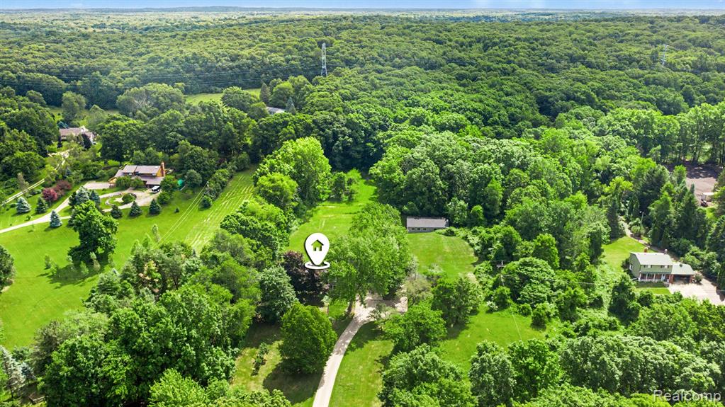 9100 Pine Knob Road, Clarkston, MI 48348 — Photo 47