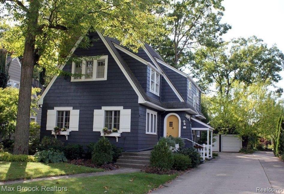 80 OAKDALE Boulevard, Pleasant Ridge, MI — front exterior