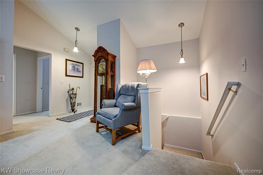 458 N Oak Drive, Commerce Twp, MI 48390 — Photo 5